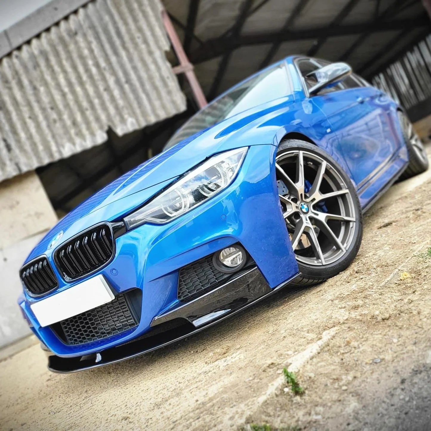 F30 Splitters Gloss Black
