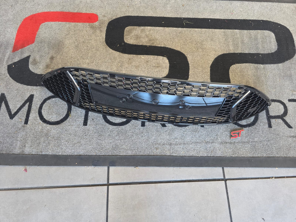 Ford Focus MK3 ST Grill Gloss Black