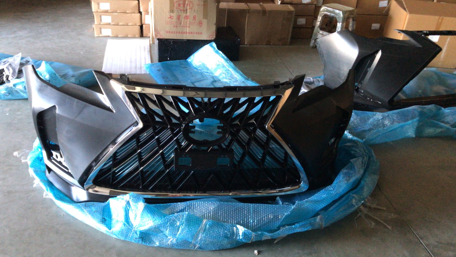 TOYOTA FORTUNER 2016-2020 LEXUS FRONT BUMPER UPGRADE