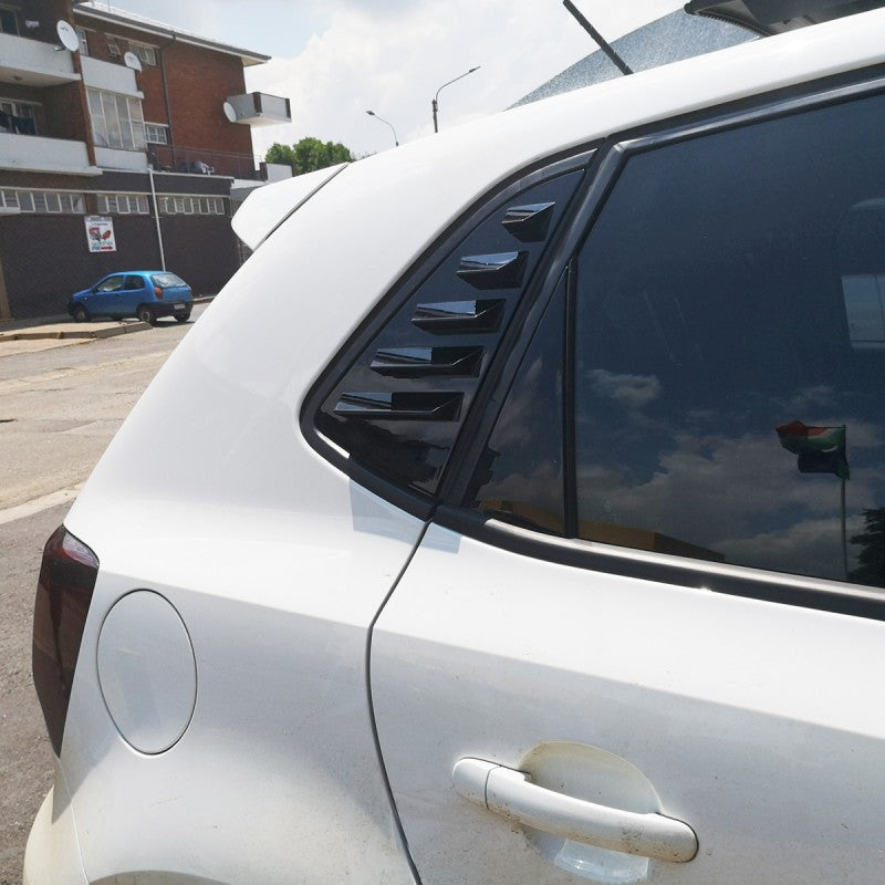 Polo 6 Window Louvers Gloss Black